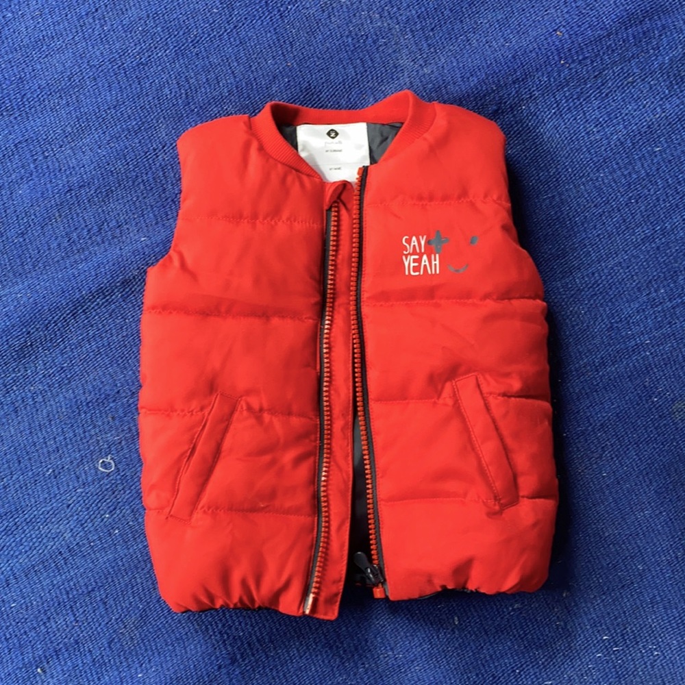 Sleeveless red puffer vest 12m